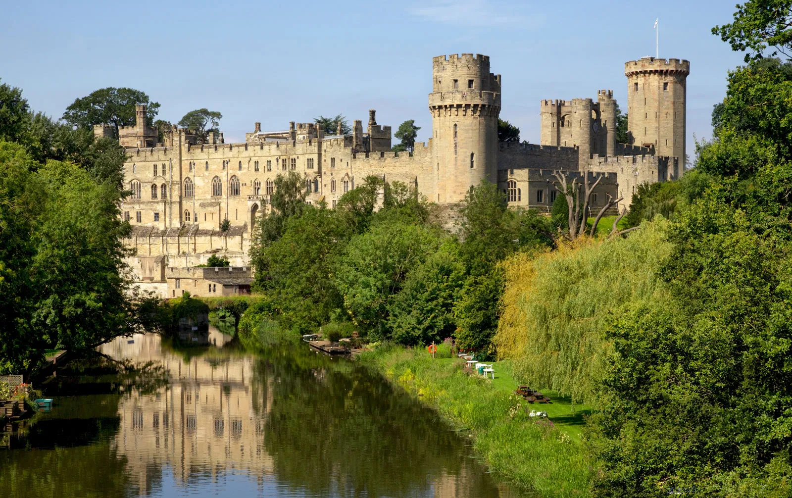 Save 25% Off Entry To Warwick Castle