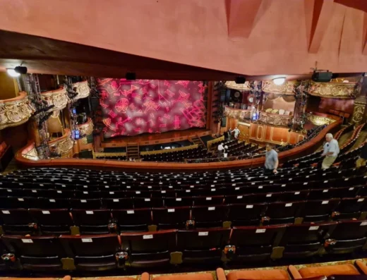 Inside the Lyceum Theatre 1000x750 1