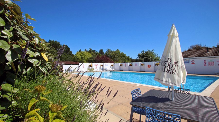 the outdoor pool offers